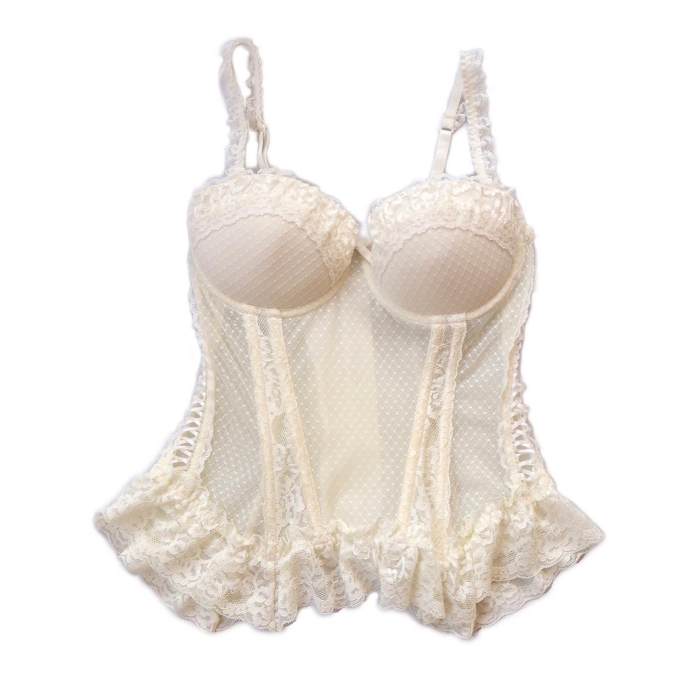 Frilly vintage corset top🌟